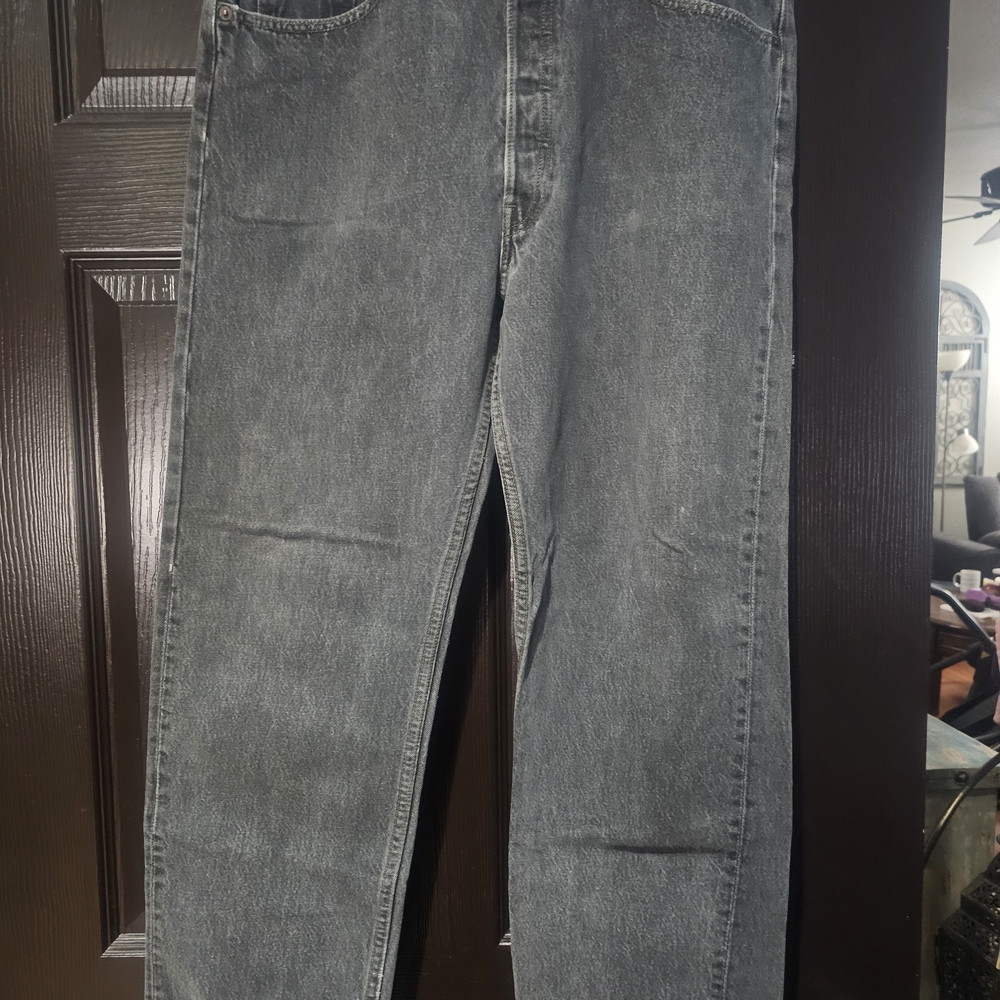 Levi's Men's Dark Gray Relaxed Jeans